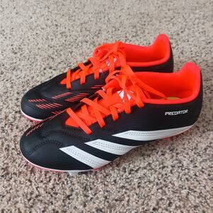 Adidas Predator Club Junior Soccer Cleats Youth Size 4.5 IG5429 Black/Orange EUC